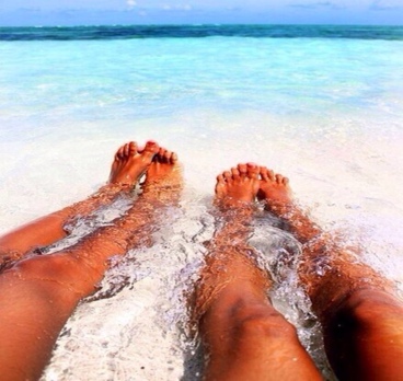 Лето. Солнце. Море. Пляж.
Я люблю такой пейзаж;)))
