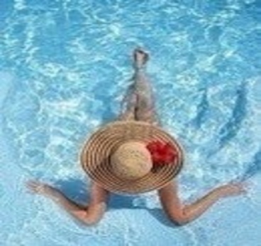 Когда нет моря снаружи, всегда есть море внутри...воспоминания греют душу🌊