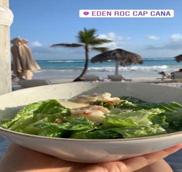 <p>Доброе вкусное утро в Доминикане 🍉🍌🍍🥑
Пусть Ваше утро начинается с солнца и моря, радостных мыслей и чувства блаженства, вкусного завтрака и спокойствия, что никуда не надо спешить 🌴☀️<p>