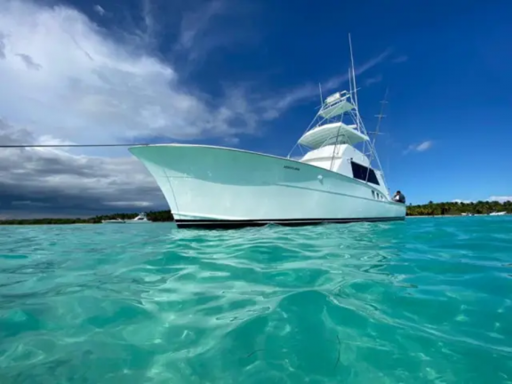 HATTERAS 53