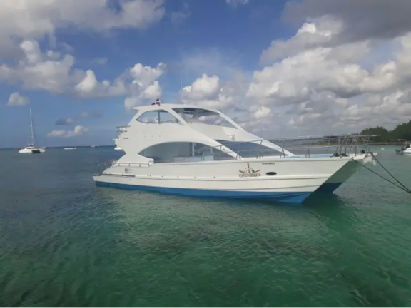CATAMARAN ABIERTO 50